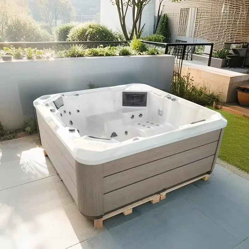 Review Wellness - Vasca Idromassaggio Esterna in Acrilico per